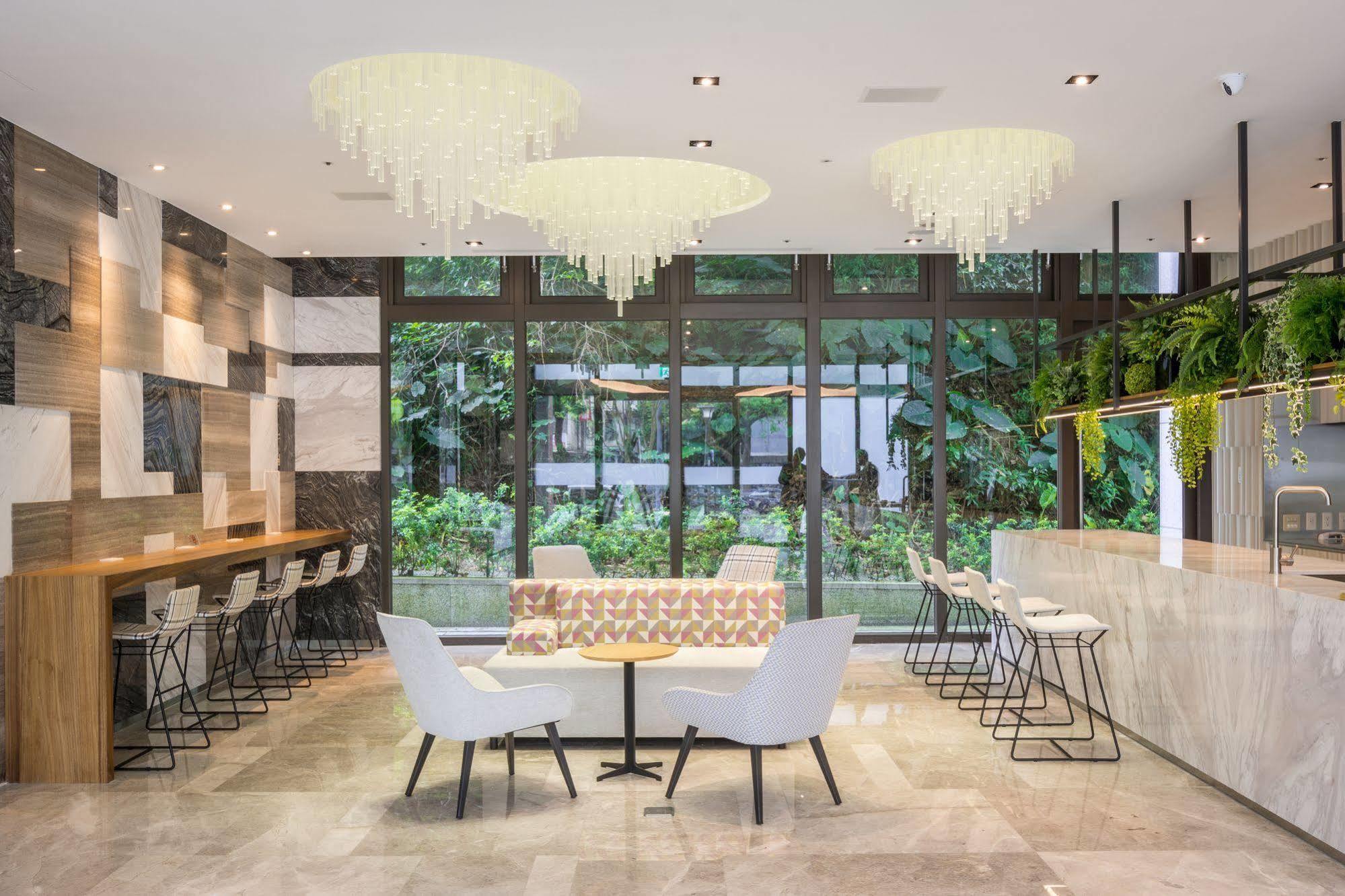Green World Nangang Taipei Exterior photo