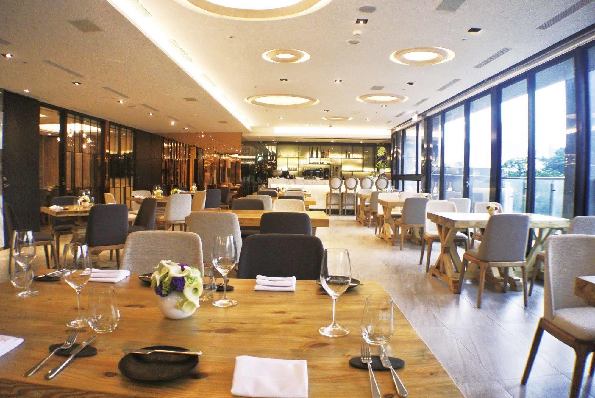 Green World Nangang Taipei Exterior photo